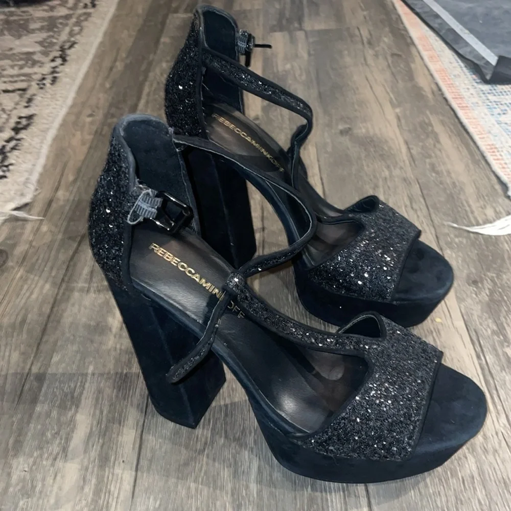 REBECCA MINKOFF Women's Rosa T-Strap Platform Sandals 7.5 Y2K
